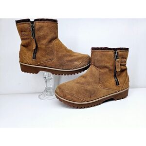 Sorel Women 7.5 Comfy footwear